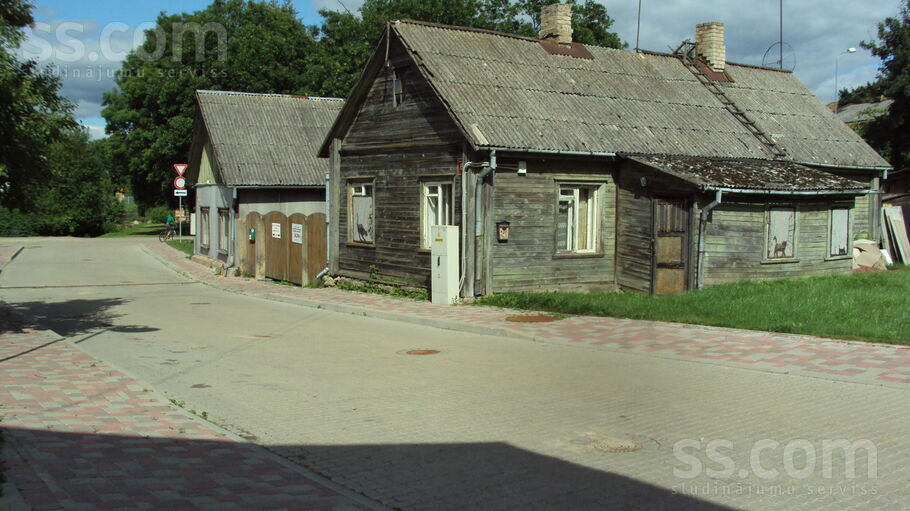 Ezera skersiela 6, Ludza un raj., Ludza — maja