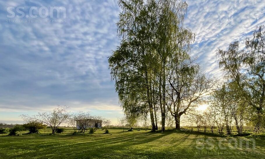 Vieķi, Cēsis un raj., Raunas pag. — maja