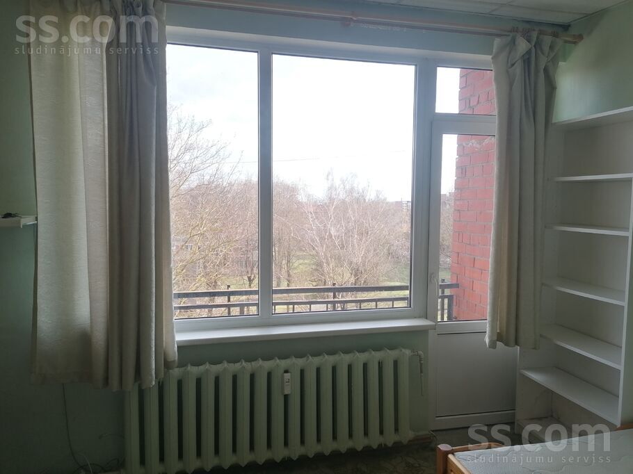 Sudrabu Edžus 13a, Jelgava un raj., Jelgava — dzivoklis