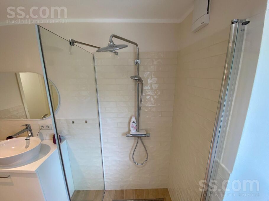 Iedzēni 1, Iedzēni, Madona un raj., Bērzaunes pag. — dzivoklis