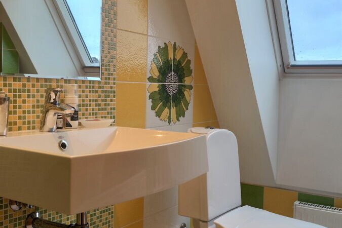 Indrānu iela 5, Rīga