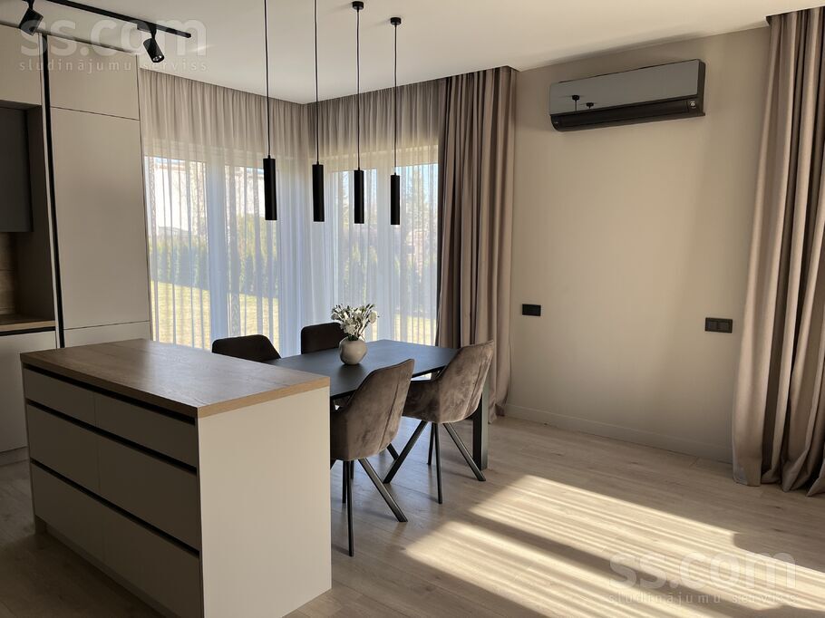 Lapeņieki, Abavas 5, Rīgas rajons, Baloži — maja