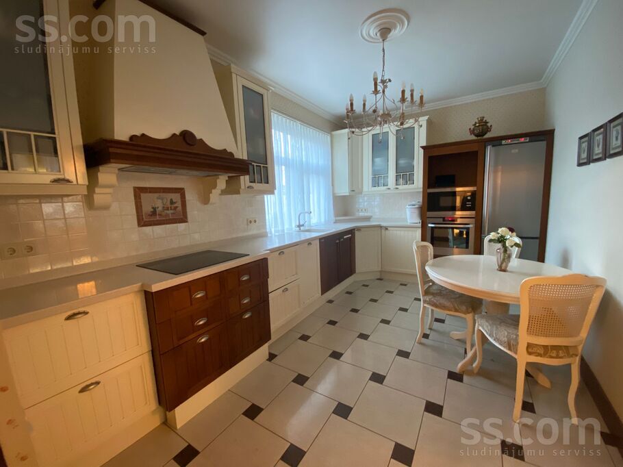 Davja iela 47a, Jūrmala — maja