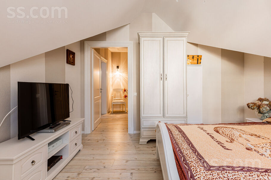 Ceriņu iela 10, Jūrmala — maja