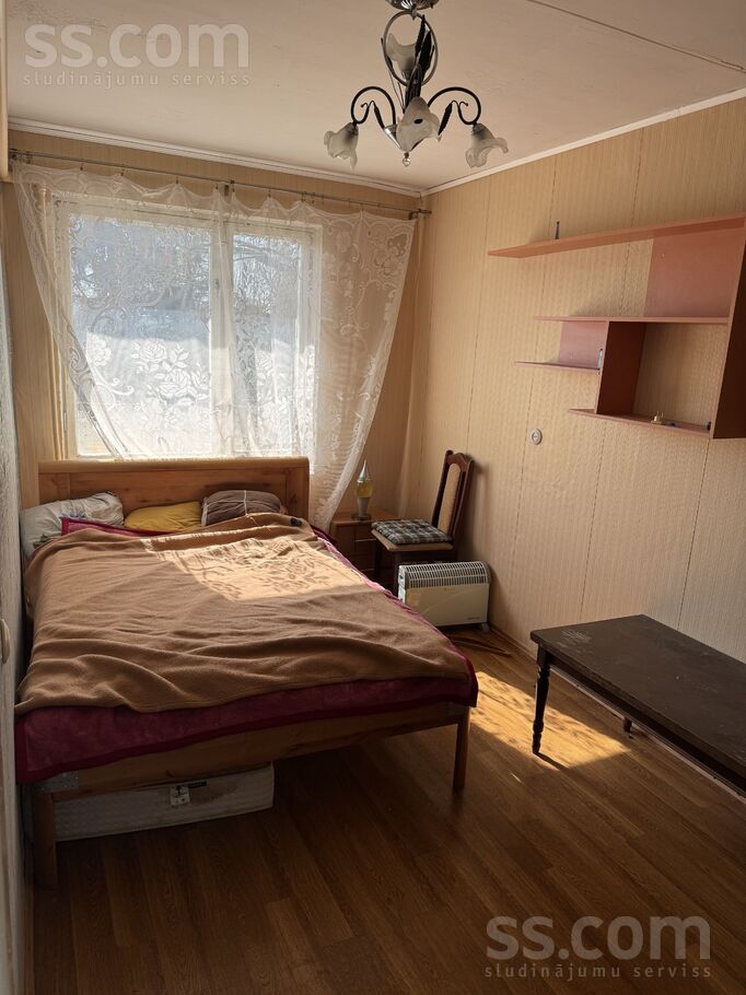 1 15, Viesturi, Bauska un raj., Viesturu pag. — dzivoklis