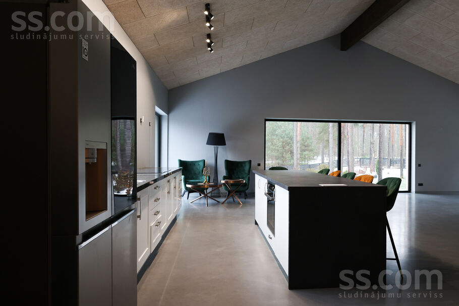 Saulesbrieži, Saulgoži, Rīgas rajons, Ķekavas pag. — maja