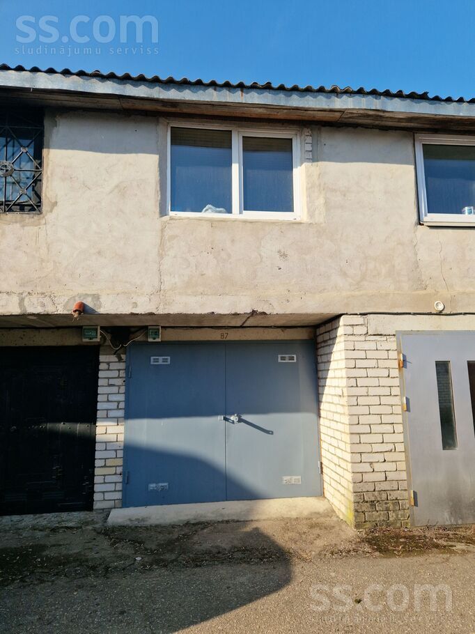 Brīvības gatve 425, Rīga, Jugla — telpa