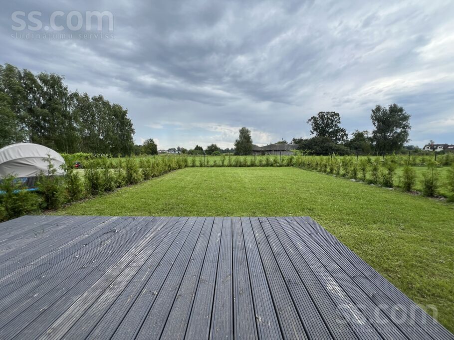 Petera 30, Mārupe, Rīgas rajons, Mārupes pag. — maja