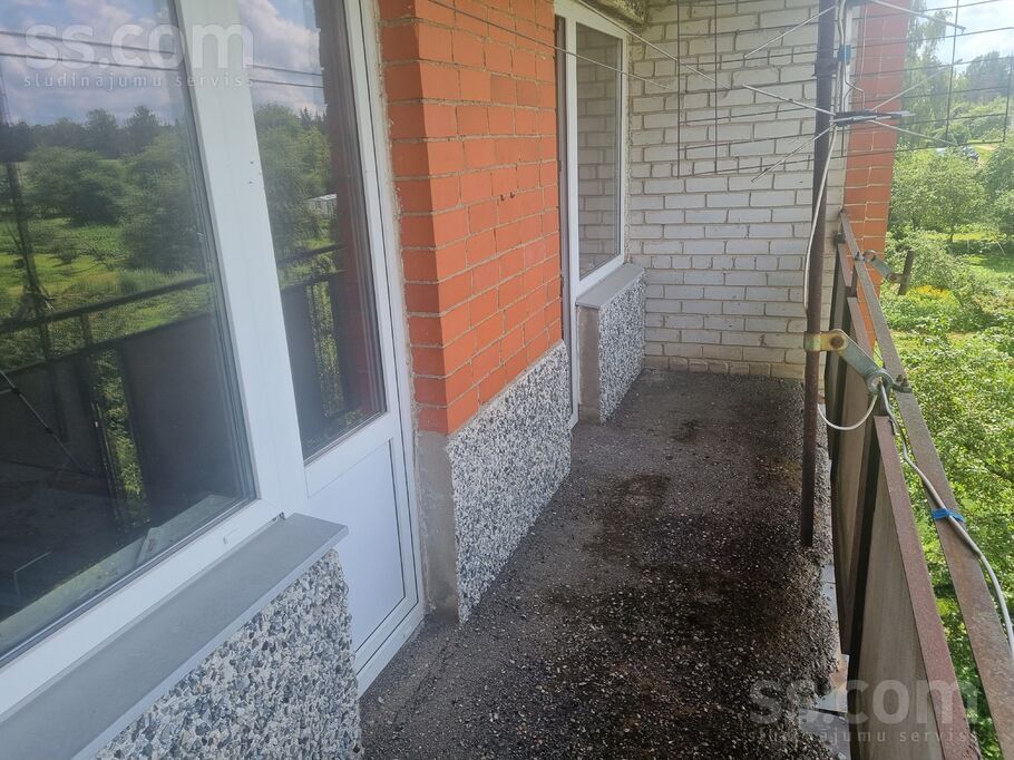 9 18, Saldus un raj., Saldus — dzivoklis