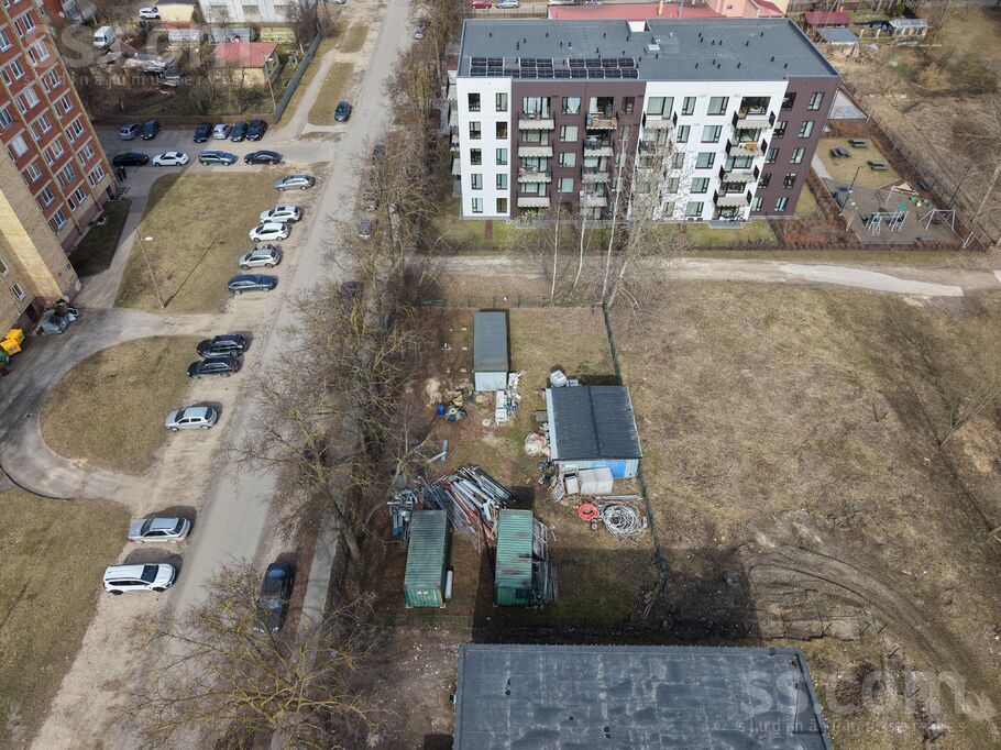 Nīcgales bn, Rīga — zeme