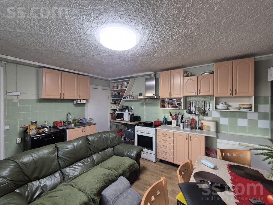 Virves, Ventspils un raj., Ventspils — maja