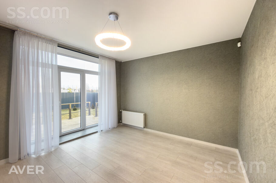 Oškalna 49a, Daugavpils un raj., Daugavpils — maja