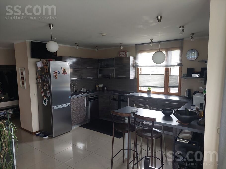 Upmaļu, Ogre un raj., Ikšķile — maja