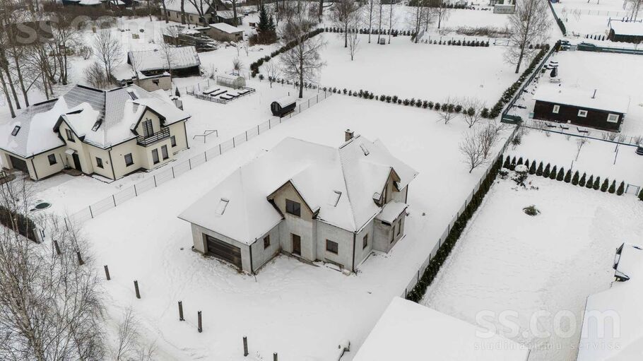 Celmiņi 43, Saulgoži, Rīgas rajons, Ķekavas pag. — maja