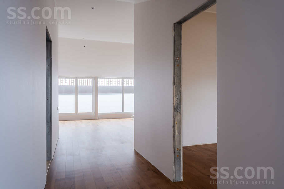 Aspazijas bulv. 20, Rīga — maja