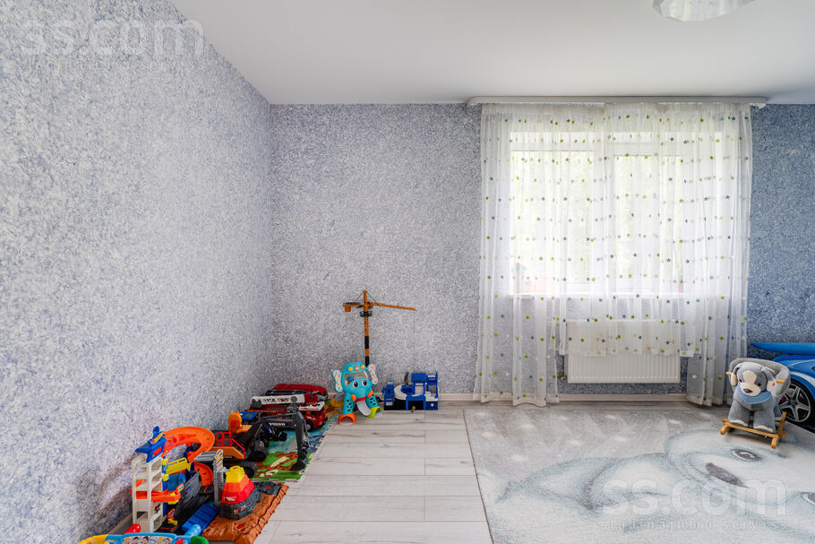 Cālīši, Jelgava un raj., Jelgava — maja