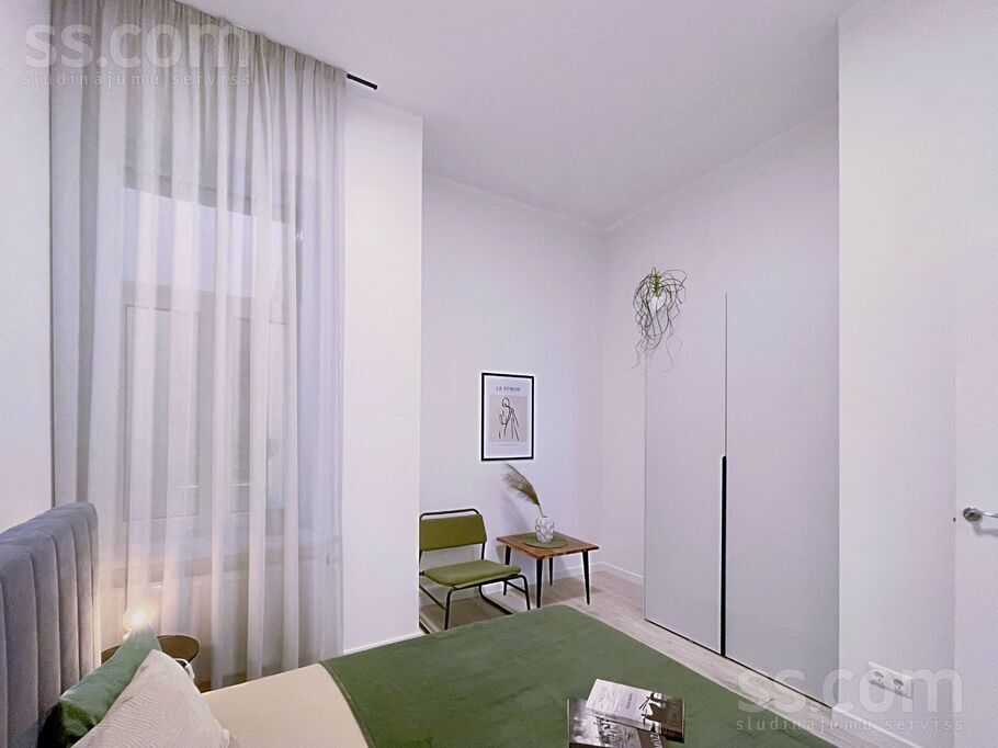 Pulkv. Brieža 10, Rīga — dzivoklis