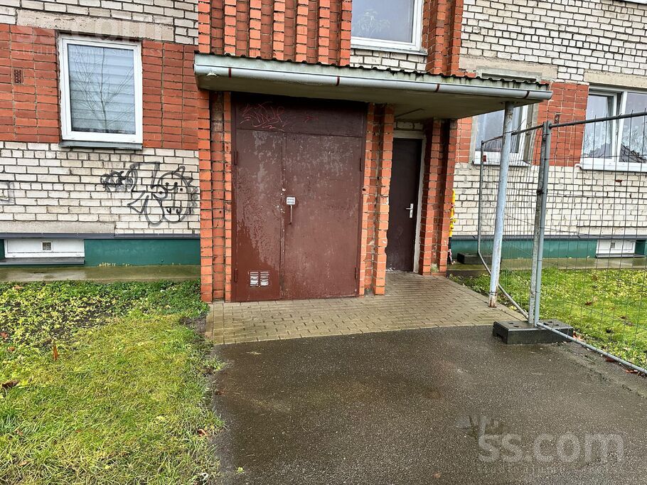 Šķēdes 15, Liepāja un raj., Liepāja — dzivoklis