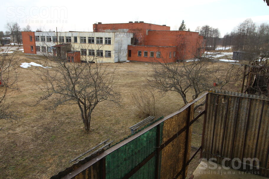 Latgales 5, Rundēni, Ludza un raj., Rundēnu pag. — dzivoklis