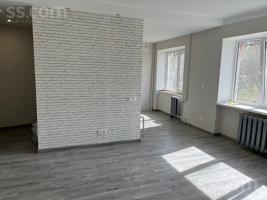 Zaļenieku 22, Rīga — dzivoklis