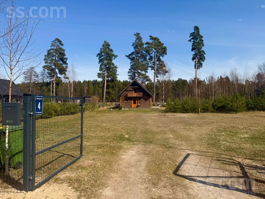 Mākoņu 4, Zvejniekciems, Rīgas rajons, Saulkrastu l. t. — maja