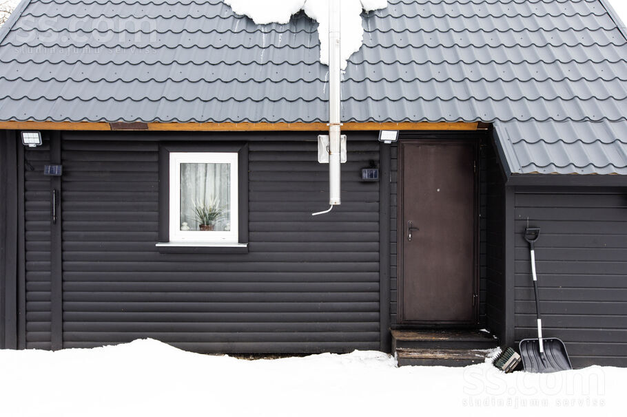 Upmalas iela 25, Jeņči, Rīgas rajons, Ķekavas pag. — maja