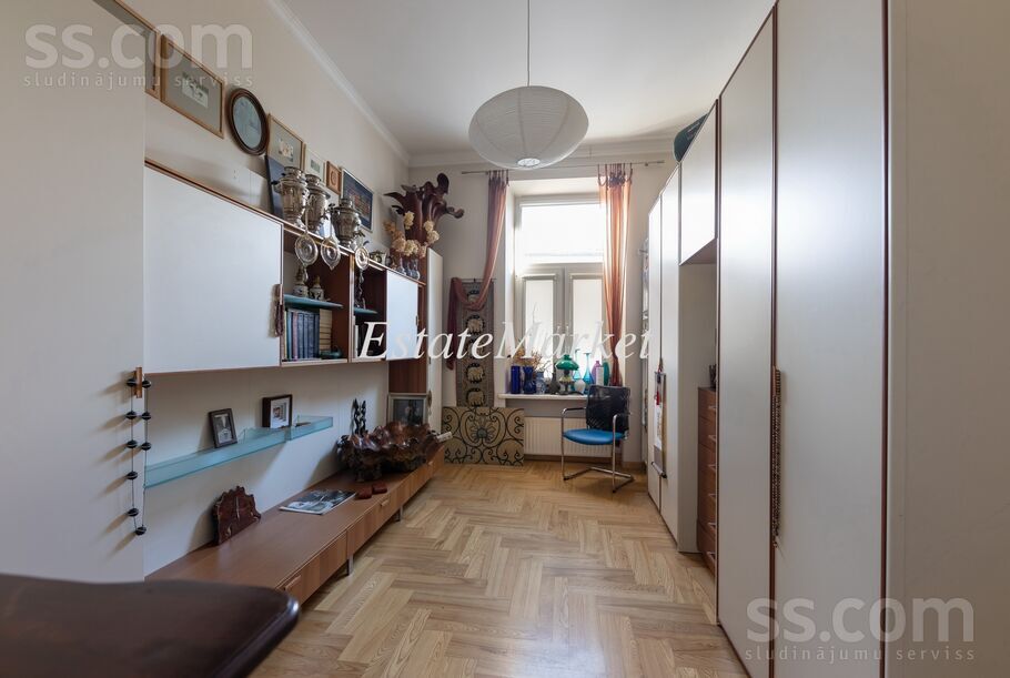 Elizabetes 17, Rīga — dzivoklis