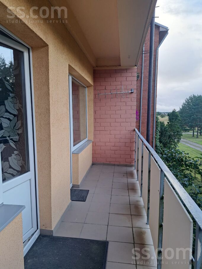 Skolas 2, Zirņi, Saldus un raj., Zirņu pag. — dzivoklis