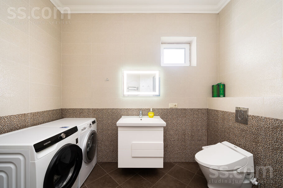 Silaputniņu iela, Mārupe, Rīgas rajons, Mārupes pag. — maja