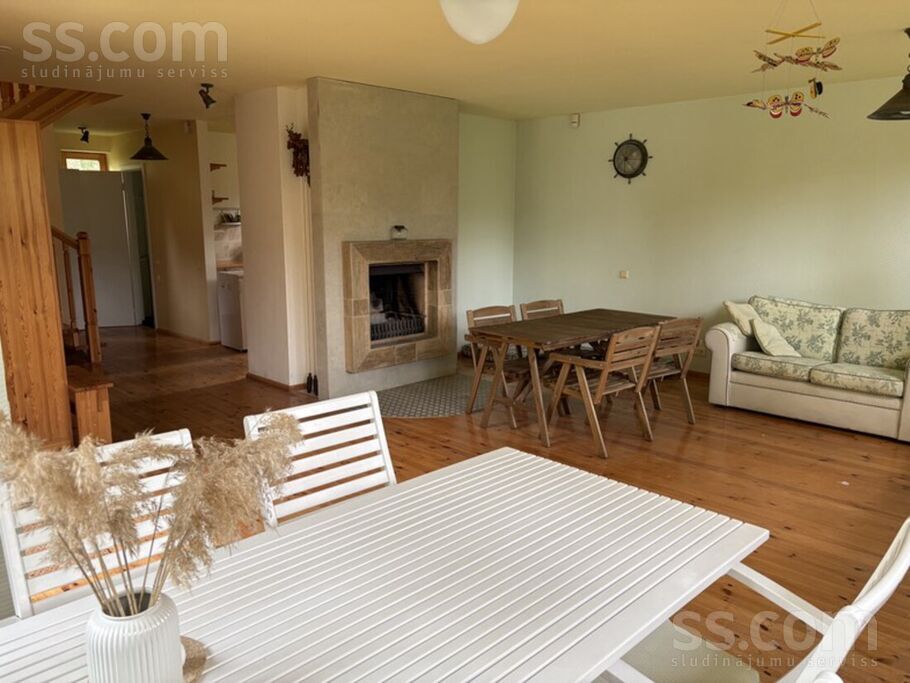 Parka iela 3, Limbaži un raj., Ainaži — maja