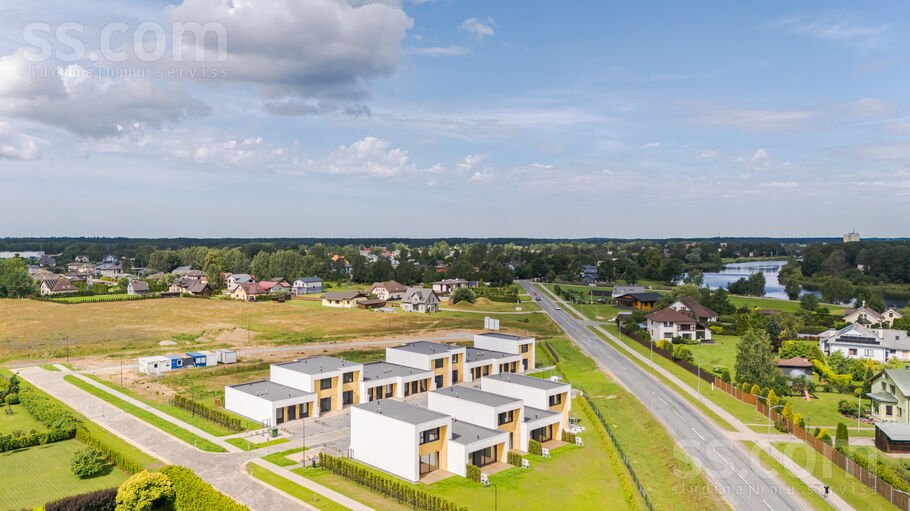 Podnieku iela, Ādaži, Rīgas rajons, Ādažu nov. — maja