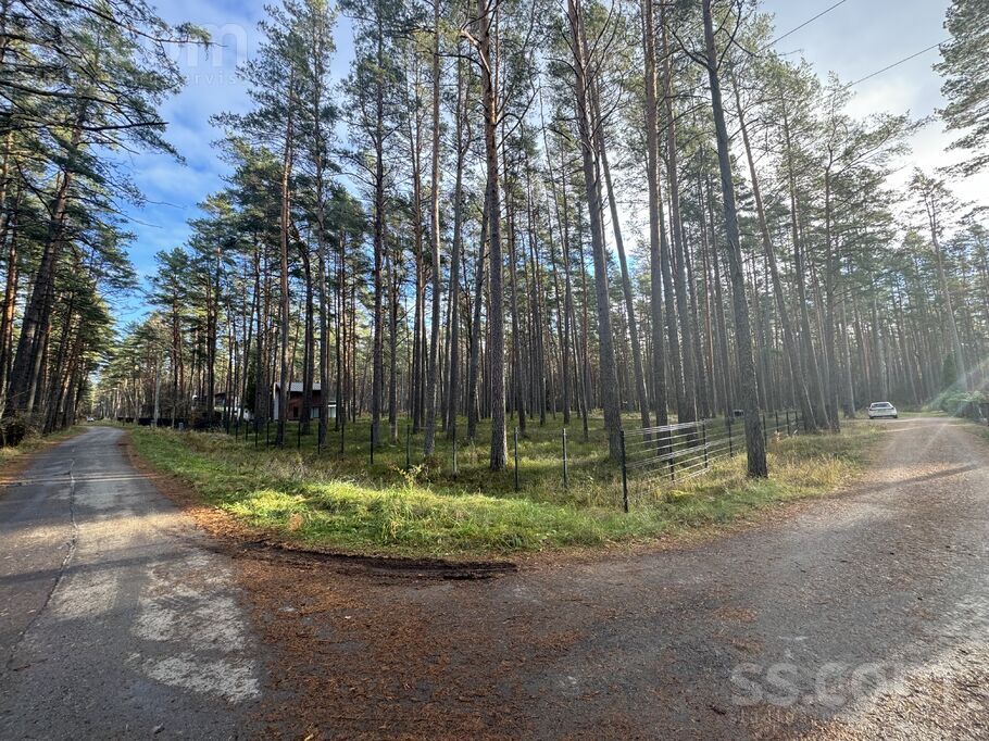 Brīvības prospekts 48, Jūrmala — zeme