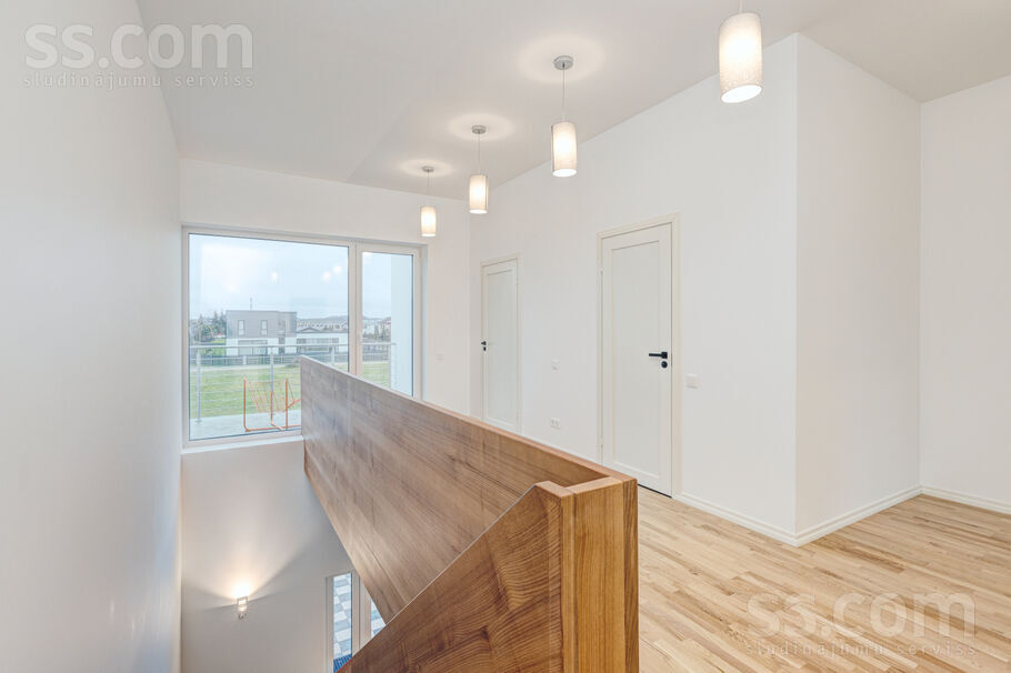 Rītausmas iela 1, Mārupe, Rīgas rajons, Mārupes pag. — maja