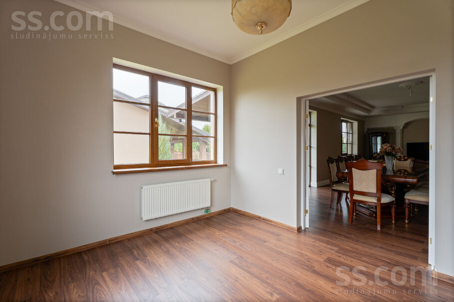 Rozu iela 10, Mārupe, Rīgas rajons, Mārupes pag. — maja