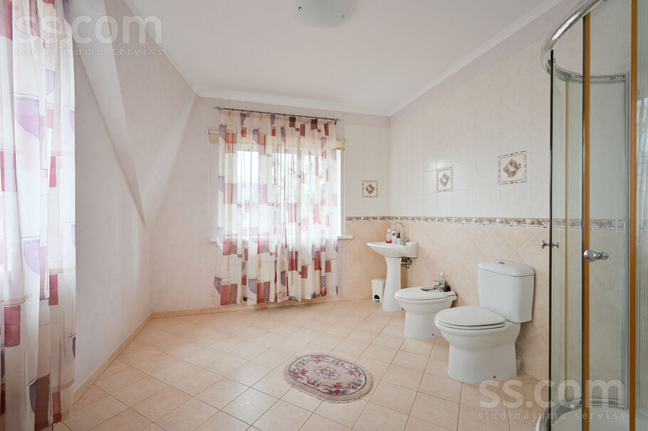 Zvejnieku iela 16, Ragaciems, Tukums un raj. — maja