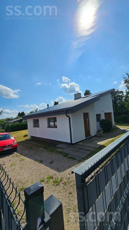 Valdlauču, Rīga — maja
