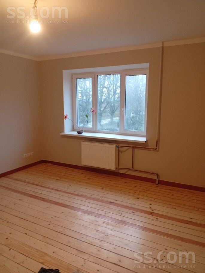 Ozolu iela 2, Dzelzava, Madona un raj., Dzelzavas pag. — dzivoklis