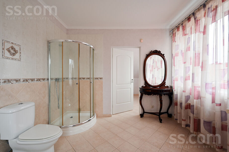 Zvejnieku iela 16, Ragaciems, Tukums un raj. — maja