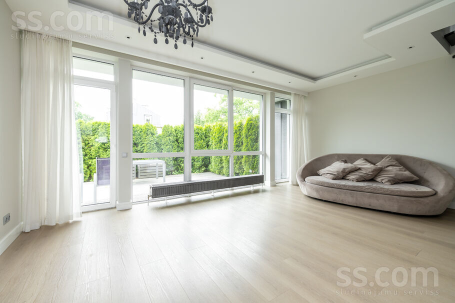 Liepu 6a, Jūrmala — maja