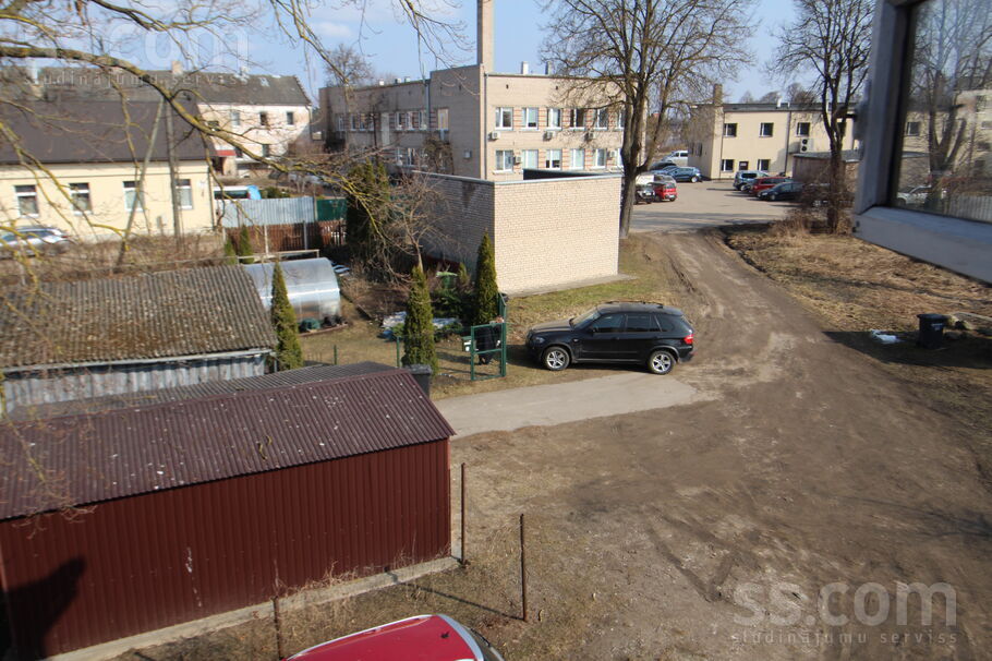 Aptiekas 40, Daugavpils un raj., Daugavpils — dzivoklis