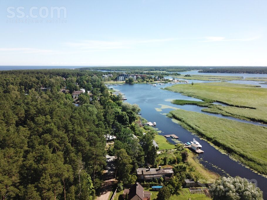 Matrožu 10, Jūrmala — zeme