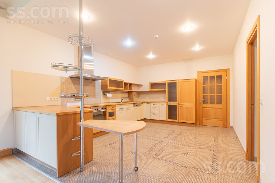 Parka iela 2, Jūrmala — maja