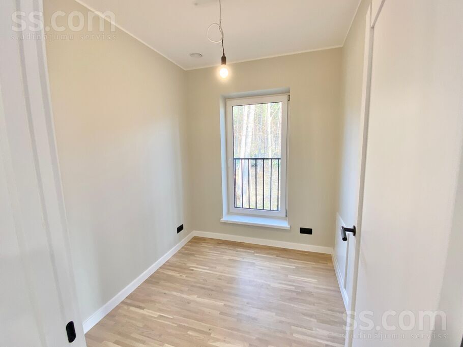 Dzintaru iela 4, Berģi, Rīgas rajons, Garkalnes nov. — maja