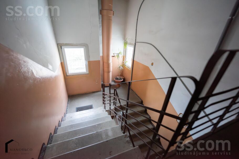 Dubultu prospekts 10, Jūrmala — dzivoklis