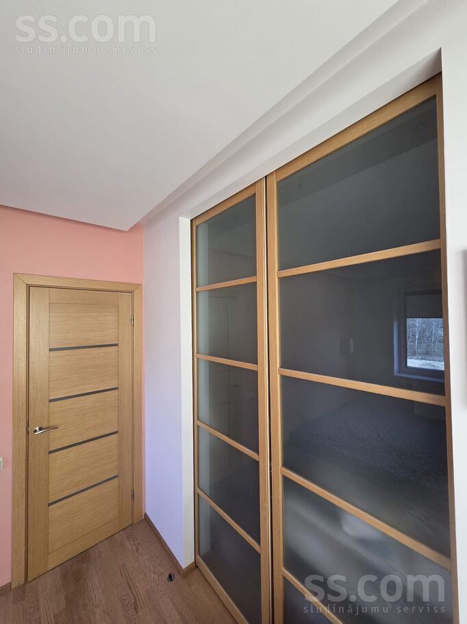 33 77, Rīgas rajons, Sigulda — dzivoklis