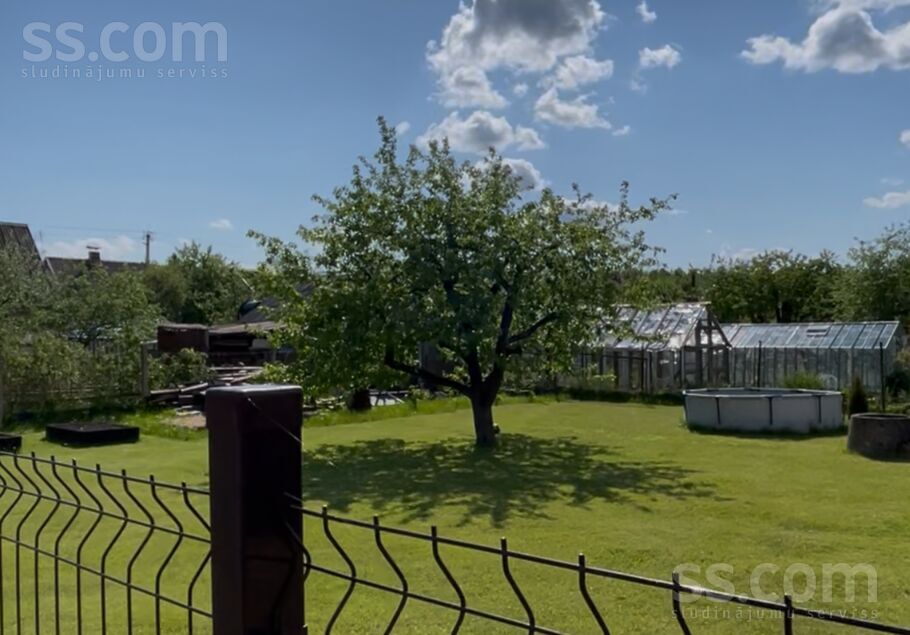 Ķiršu iela 10, Jāņupe, Rīgas rajons, Olaines pag. — maja