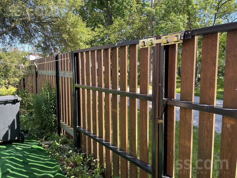 Egļu iela 30, Liepāja un raj., Liepāja — maja