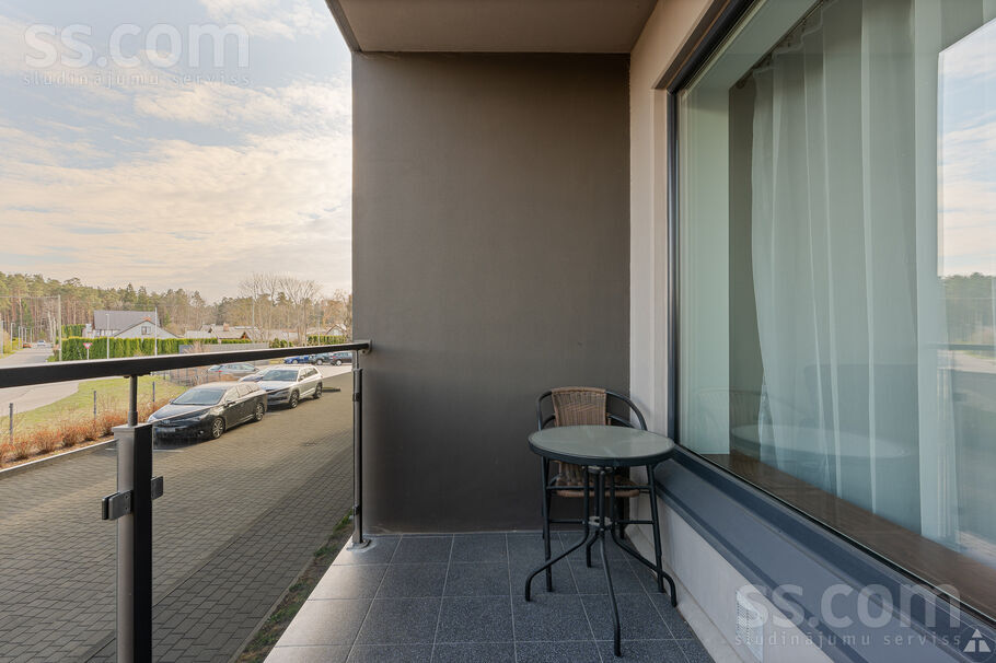 Saules iela 11, Ozolnieki, Jelgava un raj., Ozolnieku pag. — dzivoklis