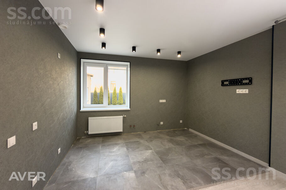 Oškalna 49a, Daugavpils un raj., Daugavpils — maja