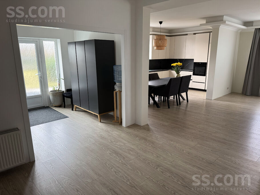 Upleju 12, Mārupe, Rīgas rajons, Mārupes pag. — maja